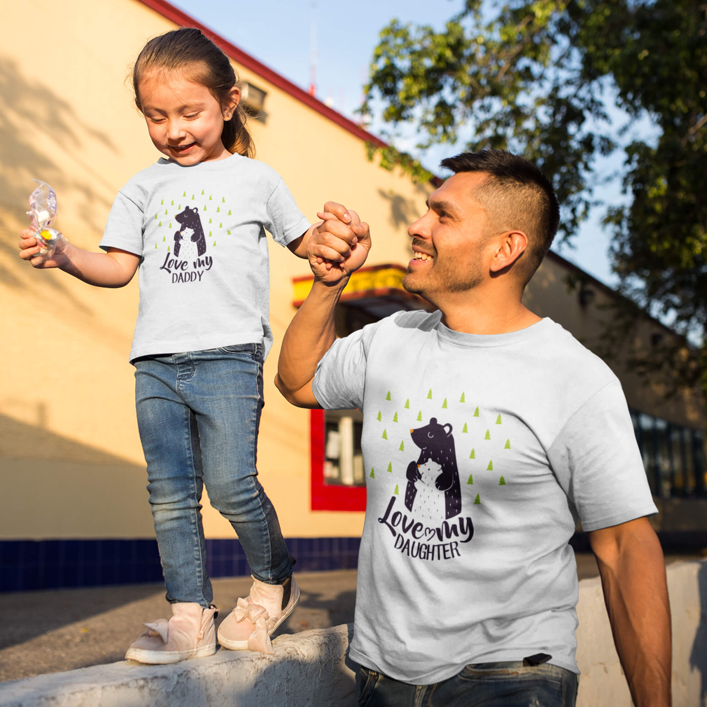 White short sleeve family graphic t shirts Love my daughter
