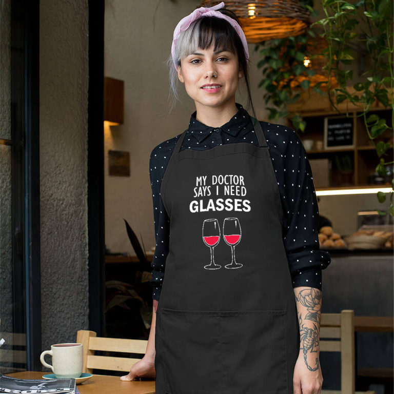 Black long with pockets graphic apron Glasses
